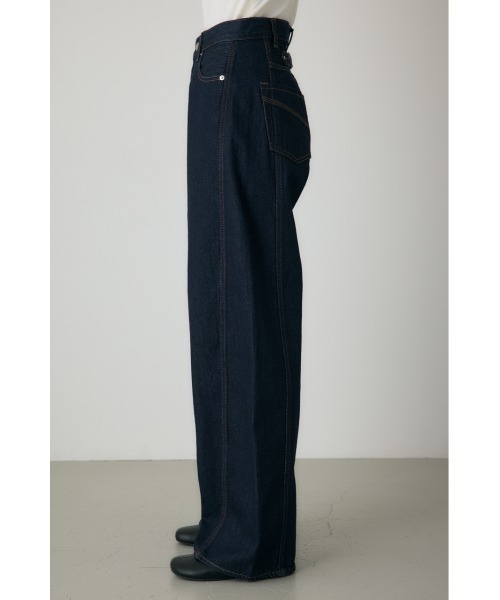 crie conforto（クリーコンフォルト）の「バレルレッグデニム　冬服（デニムパンツ・レディース・ライトブルー/インディゴブルー・MEDIUM/SMALL）」の7枚目の写真