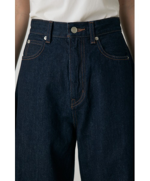 crie conforto（クリーコンフォルト）の「バレルレッグデニム　冬服（デニムパンツ・レディース・ライトブルー/インディゴブルー・MEDIUM/SMALL）」の9枚目の写真