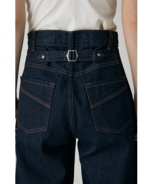 crie conforto（クリーコンフォルト）の「バレルレッグデニム　冬服（デニムパンツ・レディース・ライトブルー/インディゴブルー・MEDIUM/SMALL）」の10枚目の写真