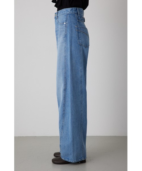 crie conforto（クリーコンフォルト）の「バレルレッグデニム　冬服（デニムパンツ・レディース・ライトブルー/インディゴブルー・MEDIUM/SMALL）」の17枚目の写真