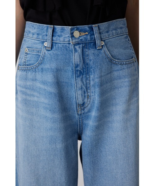 crie conforto（クリーコンフォルト）の「バレルレッグデニム　冬服（デニムパンツ・レディース・ライトブルー/インディゴブルー・MEDIUM/SMALL）」の19枚目の写真