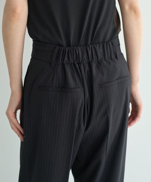 YECCA VECCA（イェッカヴェッカ）の「ウエストデザインワイドストレートパンツ（スラックス・レディース・ストライプ/ブラウン・M/S/M-L）」の16枚目の写真