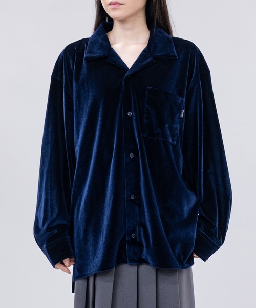 Limited Line Naive Magic（リミテッドラインナイーブマジック）の「【a】〔NAIVE MAGIC〕ルーズサイズ オープンカラー ベロアシャツ（シャツ/ブラウス・メンズ・パープル/ネイビー/ブラック・LARGE/MEDIUM）」の2枚目の写真