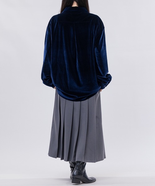 Limited Line Naive Magic（リミテッドラインナイーブマジック）の「【a】〔NAIVE MAGIC〕ルーズサイズ オープンカラー ベロアシャツ（シャツ/ブラウス・メンズ・パープル/ネイビー/ブラック・LARGE/MEDIUM）」の15枚目の写真