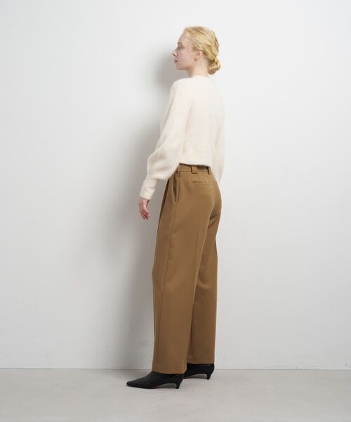 LANVIN en Bleu（ランバンオンブルー）の「フォックスカシミヤパフスリーブニット（ニット/セーター・レディース・ボルドー/イエロー/チャコールグレー/オフホワイト・38）」の12枚目の写真