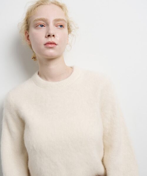 LANVIN en Bleu（ランバンオンブルー）の「フォックスカシミヤパフスリーブニット（ニット/セーター・レディース・ボルドー/イエロー/チャコールグレー/オフホワイト・38）」の17枚目の写真