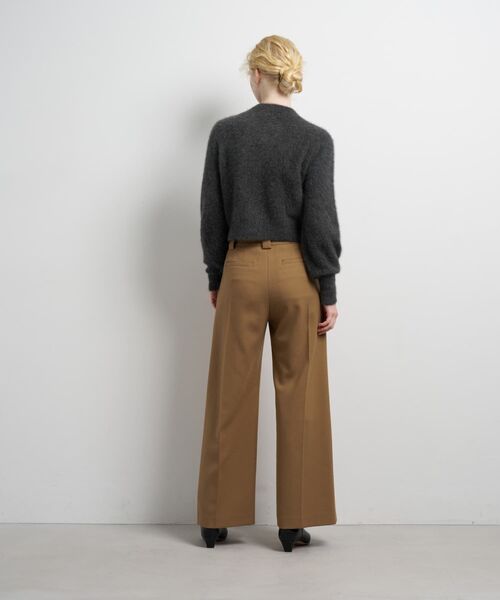 LANVIN en Bleu（ランバンオンブルー）の「フォックスカシミヤパフスリーブニット（ニット/セーター・レディース・ボルドー/イエロー/チャコールグレー/オフホワイト・38）」の20枚目の写真