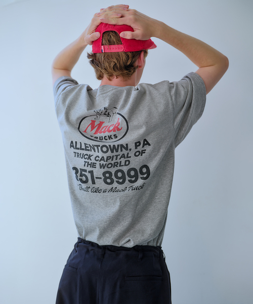 JOURNAL STANDARD relume(ジャーナルスタンダード レリューム)の「《追加》MACK TRUCKS / マック・トラックス 別注 フェード プリント Tシャツ(Tシャツ/カットソー・メンズ・ブラック系その他/チャコールグレー/ブラック/ホワイト・MEDIUM/LARGE)」の11枚目の写真