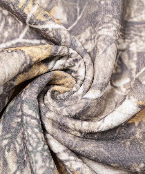 INTER FACTORY（インターファクトリー）の「moeka - SUNOUTFIT オフショルスウェット（スウェット・レディース・リアルツリーカモ/レッド/カーキ・FREE）」の21枚目の写真