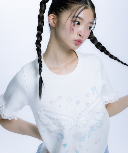 monepine(モネピネ)の「feather lace print Tee/羽レースプリントT(Tシャツ/カットソー・レディース・ホワイト/ライトブルー・1/2)」の11枚目の写真