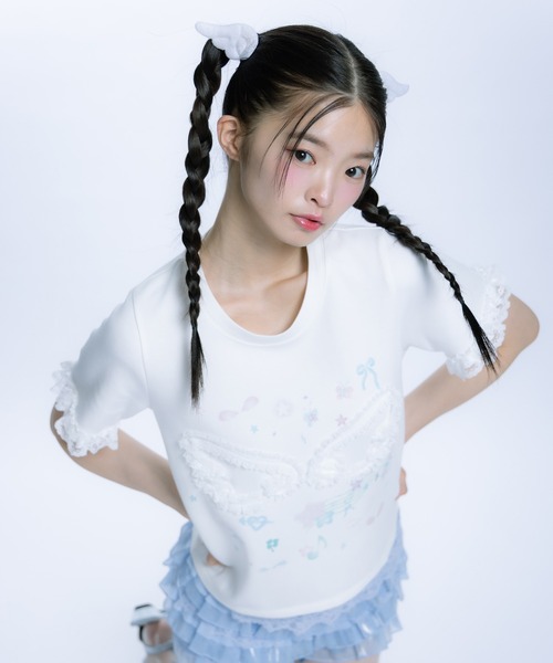 monepine(モネピネ)の「feather lace print Tee/羽レースプリントT(Tシャツ/カットソー・レディース・ホワイト/ライトブルー・1/2)」の12枚目の写真