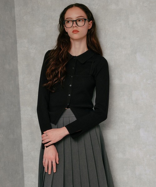 ALAND(エーランド)の「3.3 Field Trip/キャミ付きボタンニット(ニット/セーター・レディース・ブラック/ホワイト×レッド/グレー・FREE)」の1枚目の写真