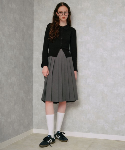 ALAND(エーランド)の「3.3 Field Trip/キャミ付きボタンニット(ニット/セーター・レディース・ブラック/ホワイト×レッド/グレー・FREE)」の6枚目の写真