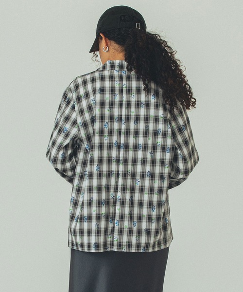 ROSE BUD（ローズバッド）の「(mag.by c)FLOWER PRINT CHECK SHIRT（その他アウター・レディース・ブラウン/ブラック・ONE SIZE）」の5枚目の写真