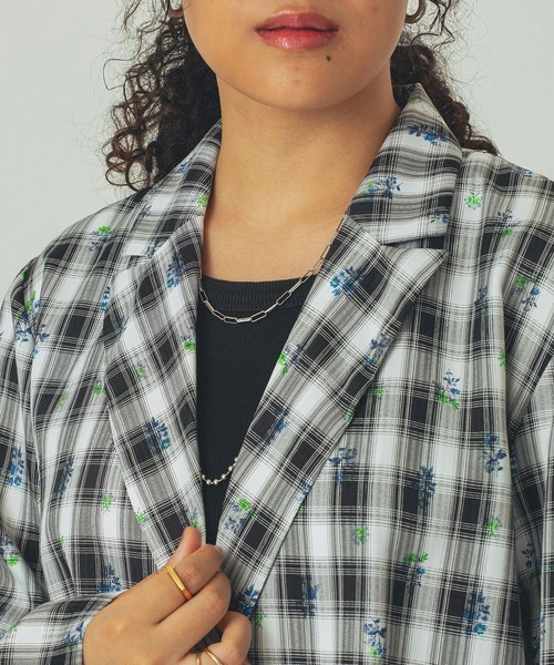 ROSE BUD（ローズバッド）の「(mag.by c)FLOWER PRINT CHECK SHIRT（その他アウター・レディース・ブラウン/ブラック・ONE SIZE）」の7枚目の写真