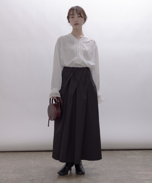 Eimee Law（エイミーロウ）の「プリーツフリルジョーゼットブラウス（シャツ/ブラウス・レディース・ボルドー/オフホワイト/ブラック/サックスブルー・FREE）」の11枚目の写真