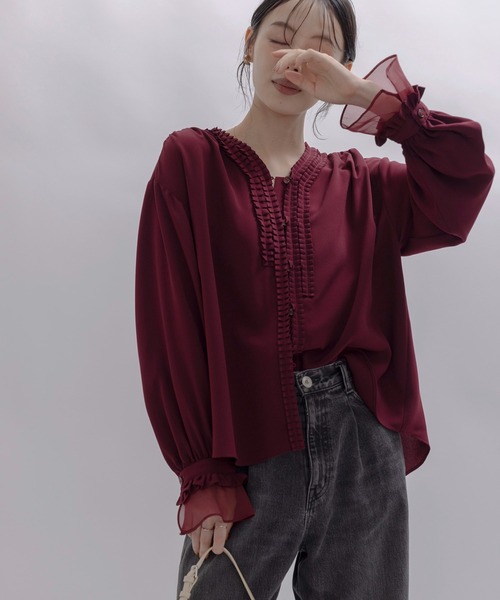 プリーツフリルジョーゼットブラウス Eimee Law│Eimee Law & LHELBIE 