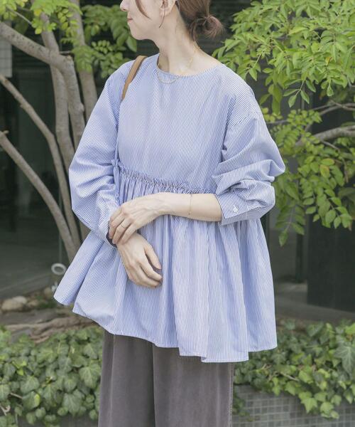 ITEMS URBANRESEARCH（アイテムズ アーバンリサーチ）の「ウエストギャザーブラウス（シャツ/ブラウス・レディース・ブラウン/ストライプ/ブラック・FREE）」の22枚目の写真