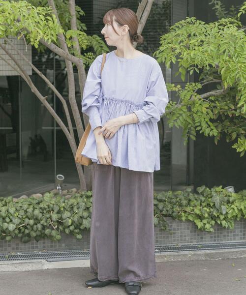 ITEMS URBANRESEARCH（アイテムズ アーバンリサーチ）の「ウエストギャザーブラウス（シャツ/ブラウス・レディース・ブラウン/ストライプ/ブラック・FREE）」の22枚目の写真