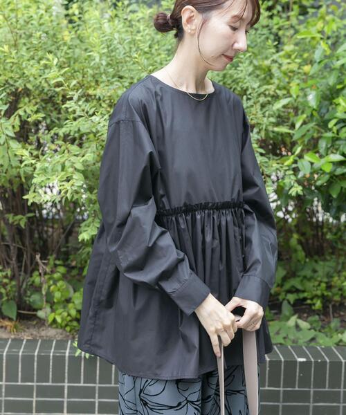 ITEMS URBANRESEARCH（アイテムズ アーバンリサーチ）の「ウエストギャザーブラウス（シャツ/ブラウス・レディース・ブラウン/ストライプ/ブラック・FREE）」の7枚目の写真