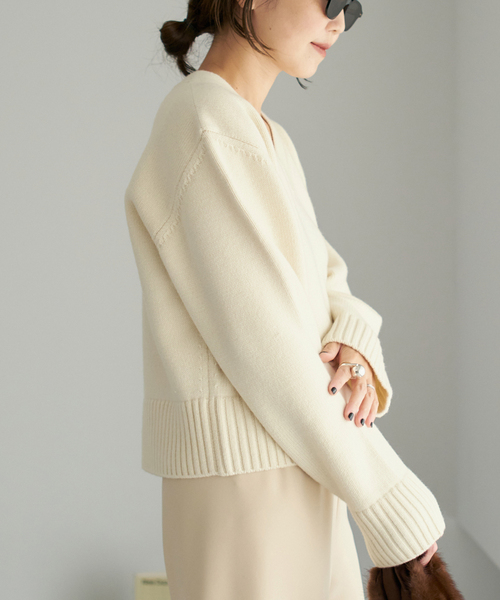 plage（プラージュ）の「V minimum ニット（ニット/セーター・レディース・チャコールグレー/ホワイト・FREE）」の18枚目の写真