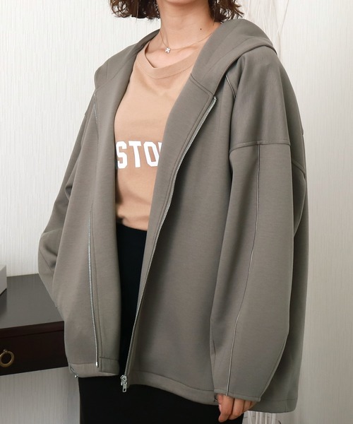 libelle more（リベル モア）の「ダンボールポンチ コクーンスリーブフードジップコート パーカー 体型カバー◎（パーカー・レディース・グレイッシュベージュ/カーキ/モカ/チャコールグレー/ブラック・M）」の21枚目の写真