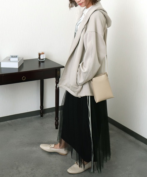 libelle more（リベル モア）の「ダンボールポンチ コクーンスリーブフードジップコート パーカー 体型カバー◎（パーカー・レディース・グレイッシュベージュ/カーキ/モカ/チャコールグレー/ブラック・M）」の9枚目の写真