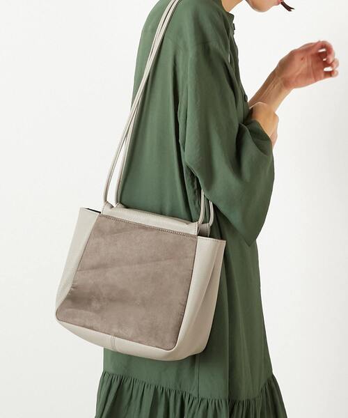 MELROSE claire(メルローズ クレール)の「【スエードキューブバッグ】(ショルダーバッグ・レディース・イエロー/グレー/ブラウン・FREE)」の2枚目の写真