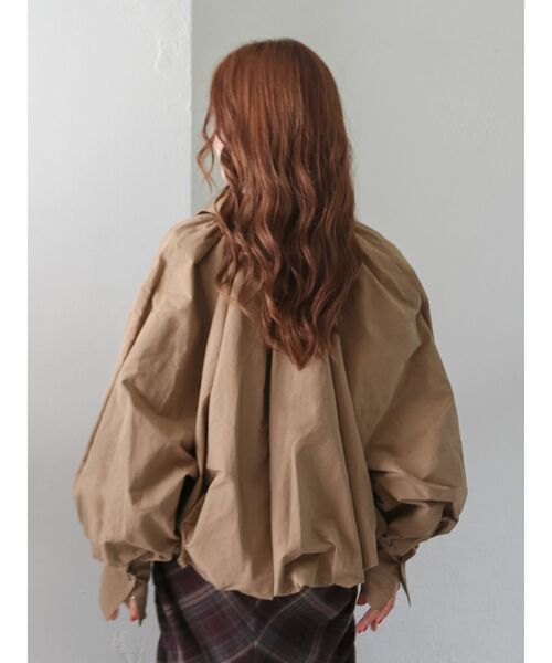 Ungrid(アングリッド)の「バルーンデザインブルゾン(ブルゾン・レディース・ベージュ/ブラック・FREE)」の4枚目の写真