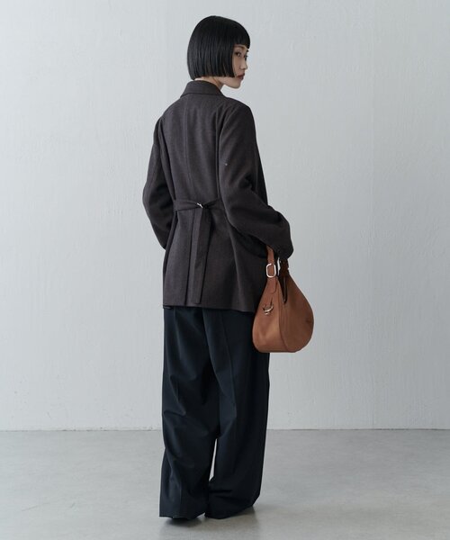 美品 L相当 ベルベスト テーラードジャケット ヘリンボーン イタリア製 ベルベスト/伊勢丹も扱うBelvest/カシミヤ混テーラード