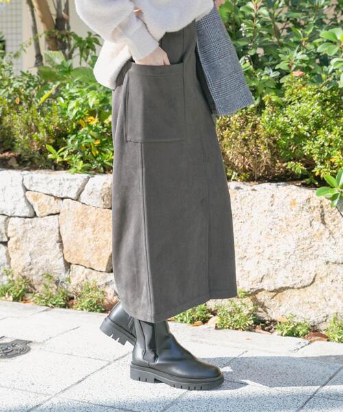 ITEMS URBANRESEARCH(アイテムズ アーバンリサーチ)の「フェイクスエードタイトスカート(スカート・レディース・アイボリー/スミクロ/モカ・FREE)」の9枚目の写真