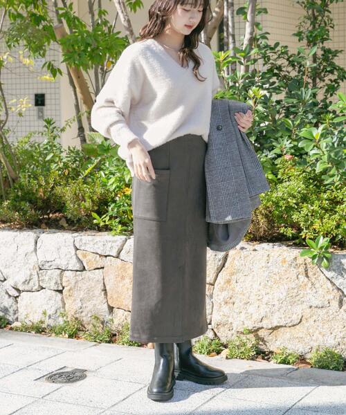 ITEMS URBANRESEARCH(アイテムズ アーバンリサーチ)の「フェイクスエードタイトスカート(スカート・レディース・アイボリー/スミクロ/モカ・FREE)」の8枚目の写真