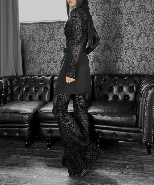 LVEU.（ラブユ.）の「【LVEU.】ベロアレースフレアパンツ / ボトムス パンツ タイト フレア インナーパンツ レース ベロア レイヤード 花柄 フラワー ボタニカル柄 ブラック（その他パンツ・レディース・ブラック・FREE）」の3枚目の写真