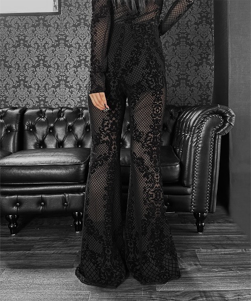 LVEU.（ラブユ.）の「【LVEU.】ベロアレースフレアパンツ / ボトムス パンツ タイト フレア インナーパンツ レース ベロア レイヤード 花柄 フラワー ボタニカル柄 ブラック（その他パンツ・レディース・ブラック・FREE）」の17枚目の写真