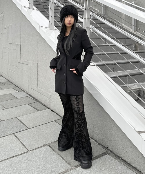 LVEU.（ラブユ.）の「【LVEU.】ベロアレースフレアパンツ / ボトムス パンツ タイト フレア インナーパンツ レース ベロア レイヤード 花柄 フラワー ボタニカル柄 ブラック（その他パンツ・レディース・ブラック・FREE）」の20枚目の写真