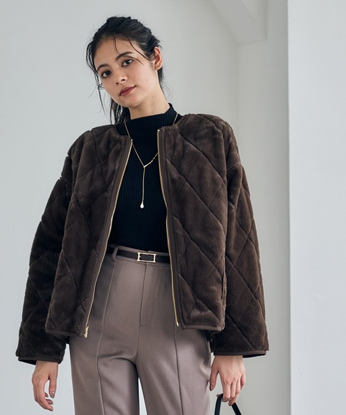 12Twelve Agenda(トゥエルブ アジェンダ)の「リバーシブルファーキルティングコート(その他アウター・レディース・チャコールグレー/ブラウン・M)」の2枚目の写真
