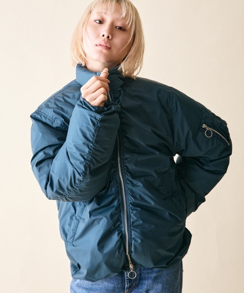 rehacer(レアセル)の「rehacer : Volume MA-1 Down Jacket / ボリューム MA-1 ダウンジャケット(ダウンジャケット/コート・レディース・グリーン/ブラック・SMALL)」の19枚目の写真