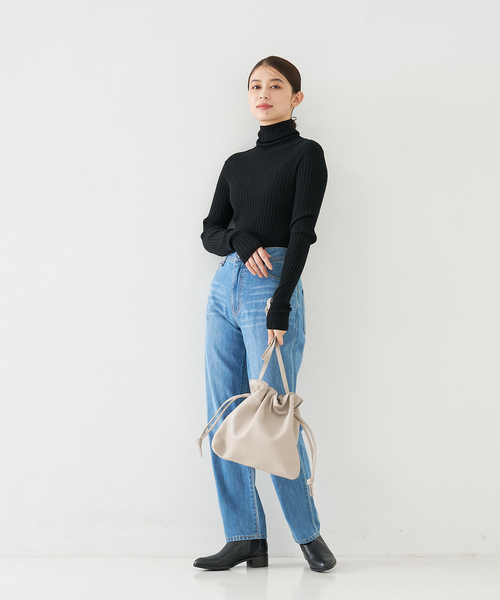 collex（コレックス）の「レザーキンチャクポシェット ショルダーバッグ（ショルダーバッグ・レディース・グレイッシュベージュ/ブラック/モスグリーン/シルバー・フリー）」の6枚目の写真