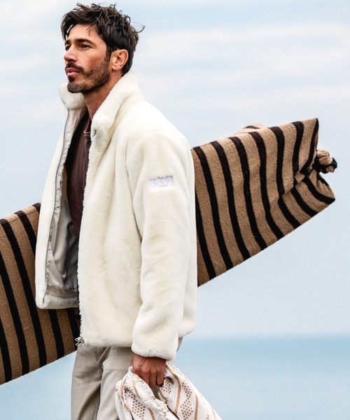 TATRAS（タトラス）の「TATRAS(タトラス) ASTONI アストーニ ボアブルゾン（ブルゾン・メンズ・ブラック/ホワイト・1/2/3）」の2枚目の写真