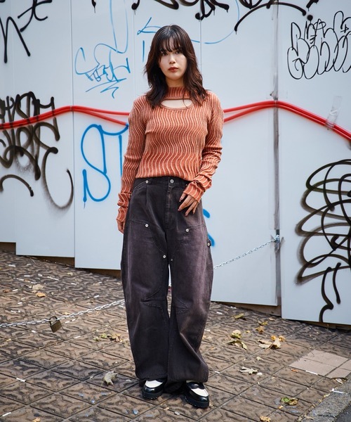 CONZ（コンズ）の「DOUBLE KNEE CURVED LEG JEANS（デニムパンツ