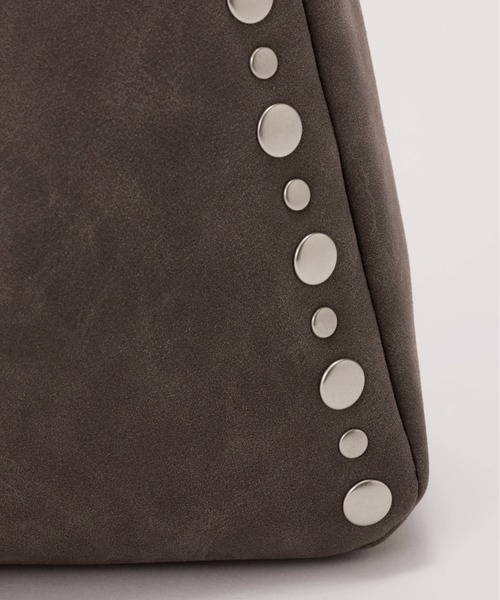 EFOLE(エフォル)の「【ZOZO限定】Suede wide belted mini bag / スエードワイドベルトミニバッグ(ハンドバッグ・レディース・ブラウン/ベージュ・FREE)」の17枚目の写真