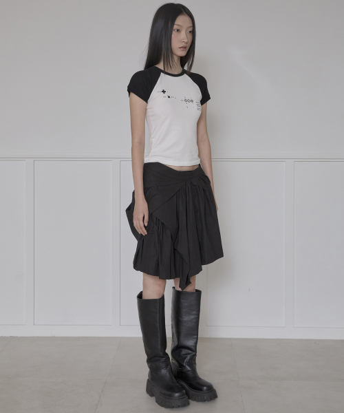 FLAREUP(フレアアップ)の「ムタ ワッフル ラグランTシャツ (FL-154_ブラック&ホワイト)(Tシャツ/カットソー・レディース・ブラック×ホワイト・1/2/3)」の4枚目の写真