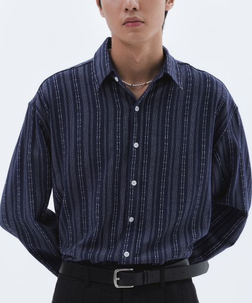 TRIP LE SENS(トリップ ル センス)の「アーティカルストライプシャツ_ネイビー(シャツ/ブラウス・レディース・その他・MEDIUM/LARGE)」の3枚目の写真