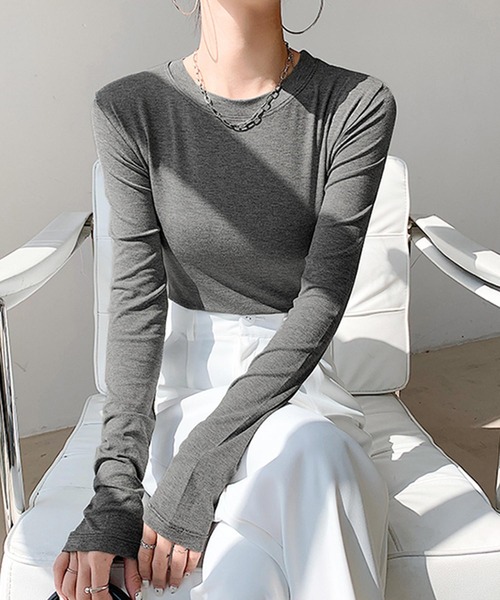 by LEGNA(バイレグナ)の「ふわもちもち両面起毛蓄熱ラウンドネックトップス(Tシャツ/カットソー・レディース・ブラック/杢グレー/ホワイト/チャコール/モカ・LARGE/MEDIUM)」の11枚目の写真