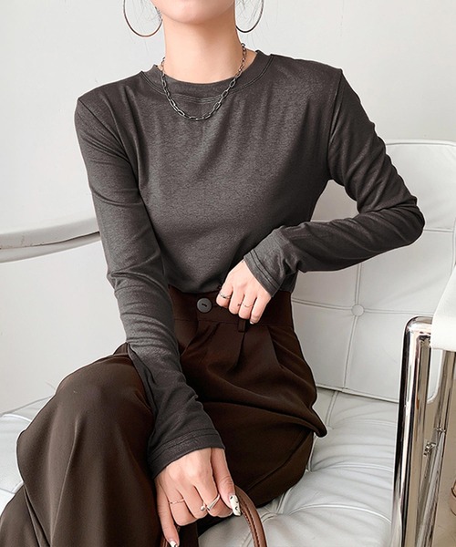 by LEGNA(バイレグナ)の「ふわもちもち両面起毛蓄熱ラウンドネックトップス(Tシャツ/カットソー・レディース・ブラック/杢グレー/ホワイト/チャコール/モカ・LARGE/MEDIUM)」の15枚目の写真