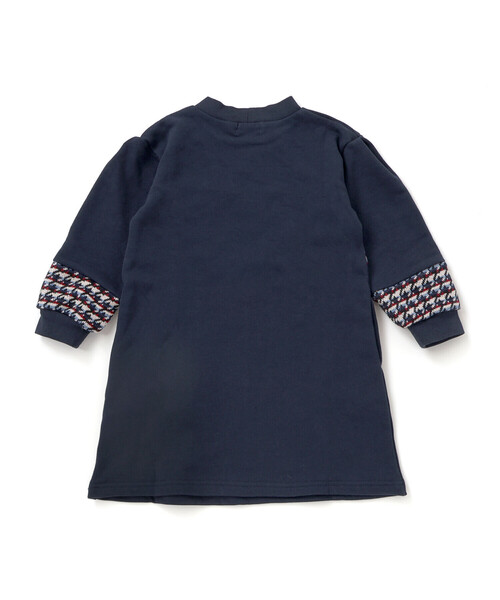 BeBe Petits Pois Vert(ベベプチポワヴェール)の「【店舗限定】【お揃い】裏毛×ノルディック切り替えワンピース(ワンピース・キッズ・ブルー系その他2/ベージュ系その他・120cm/110cm/140cm/150cm/130cm/100cm)」の8枚目の写真