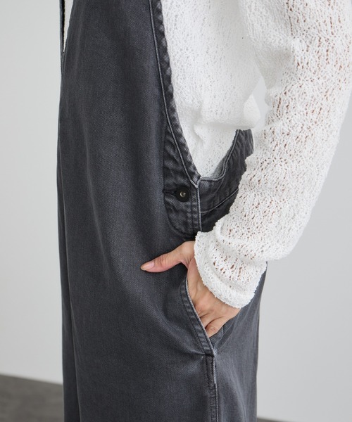 SALON adam et rope'（サロン アダム エ ロペ）の「オーバーダイデニムサロペット（サロペット/オーバーオール・レディース・キナリ/チャコールグレー・S/M）」の17枚目の写真