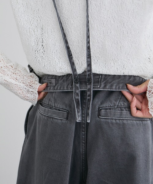 SALON adam et rope'（サロン アダム エ ロペ）の「オーバーダイデニムサロペット（サロペット/オーバーオール・レディース・キナリ/チャコールグレー・S/M）」の20枚目の写真