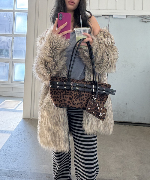 YEOMIMの「mini belted boat bag (leopard)(ショルダーバッグ・レディース・その他・FREE)」の4枚目の写真