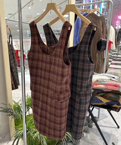 Alley Tokyo(アリートーキョー)の「【セットアップで着られる!】シャギーチェックジャンスカ(ジャンパースカート・レディース・ブルー/レッド・FREE)」の8枚目の写真